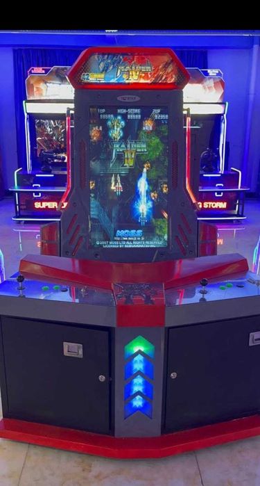 Aparat arcade Raiden IV – joc retro clasic