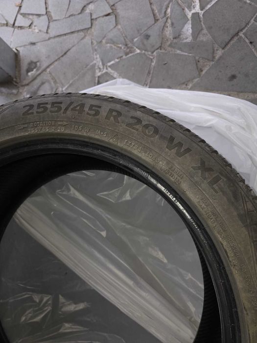 Vand 2 buc cauciucuri 255 45 R20 W XL, Continental M+S, 7-8 mm