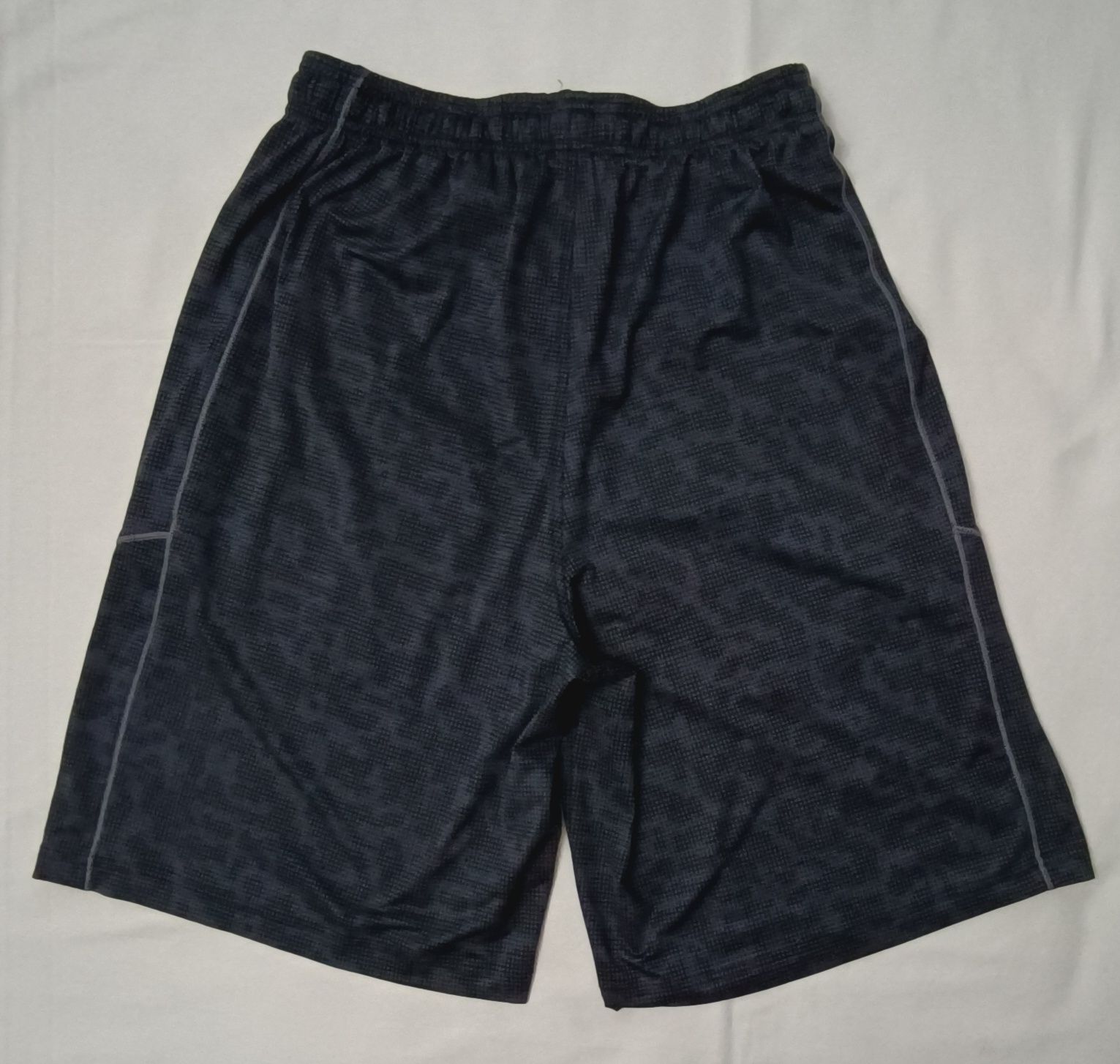 Under Armour UA Shorts оригинални гащета S спорт фитнес шорти