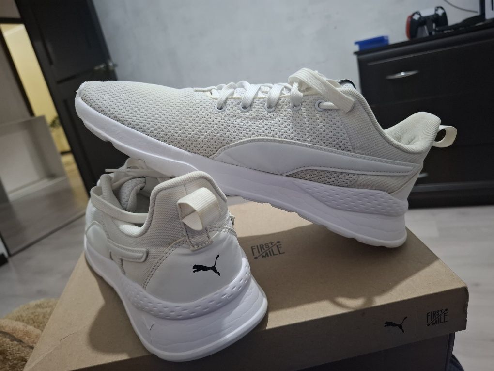 кроссовки Puma белые