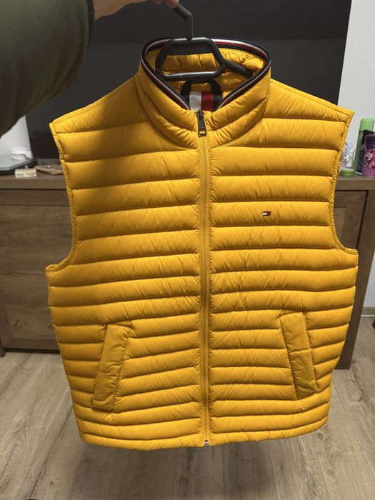 Vesta barbati Tommy Hilfieger marime M