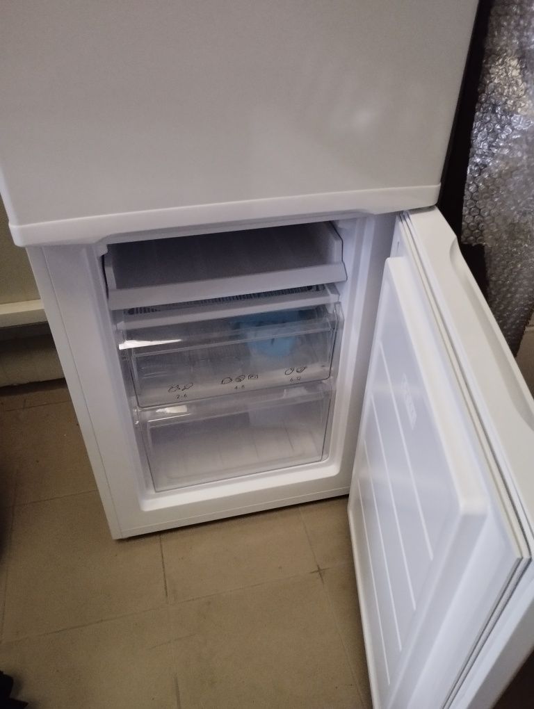 Хладилник Candy нов от ЕМАГ