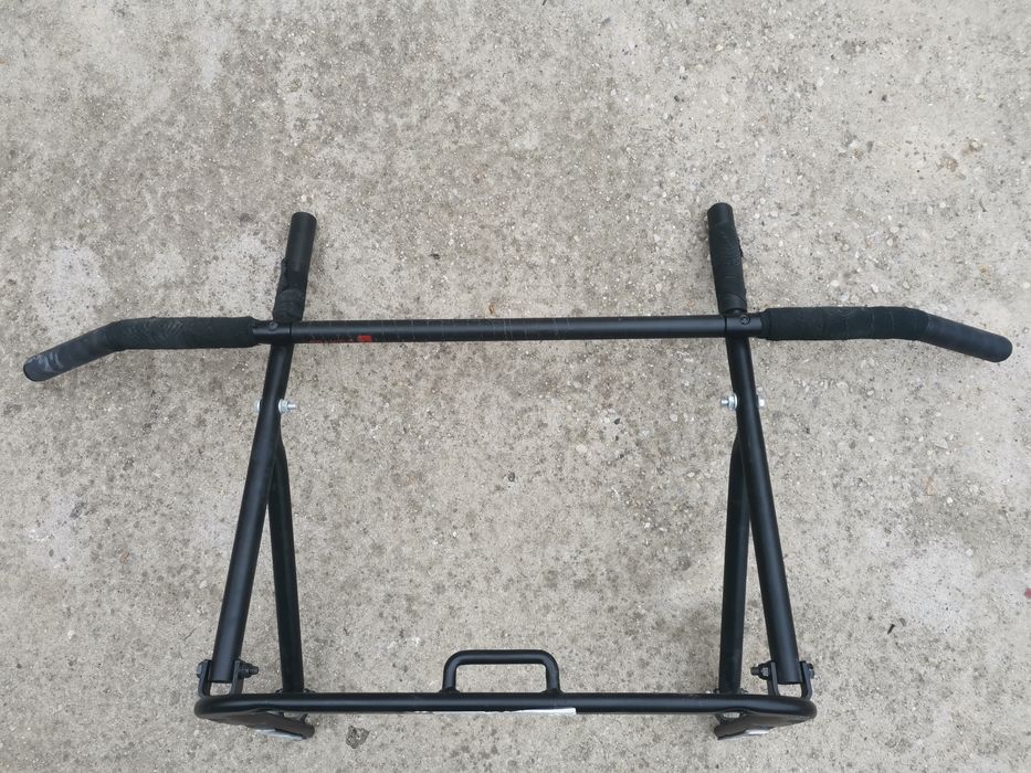 Bară tracțiuni perete