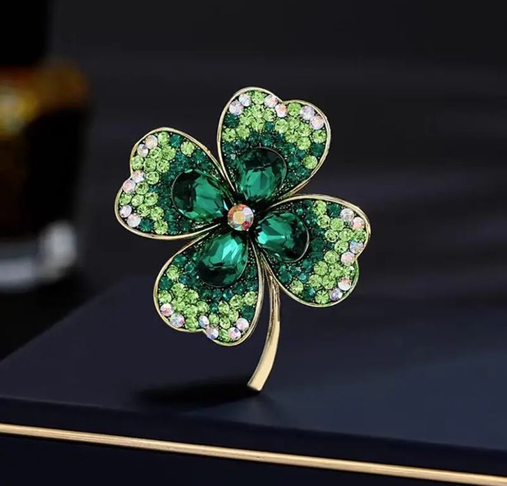 Брошь бижутерия новая