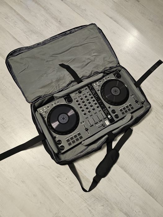 Pioneer DDJ-FLX6-GT + Case