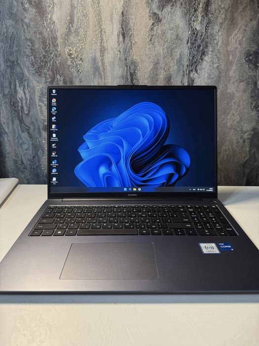 Продам ноутбук Huawei MateBook D16