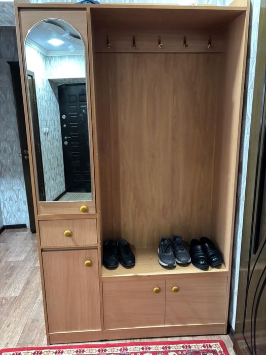 Продам Прихожую в хорошем состоянии