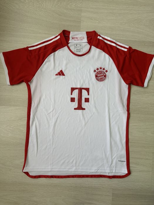 Футболна тениска