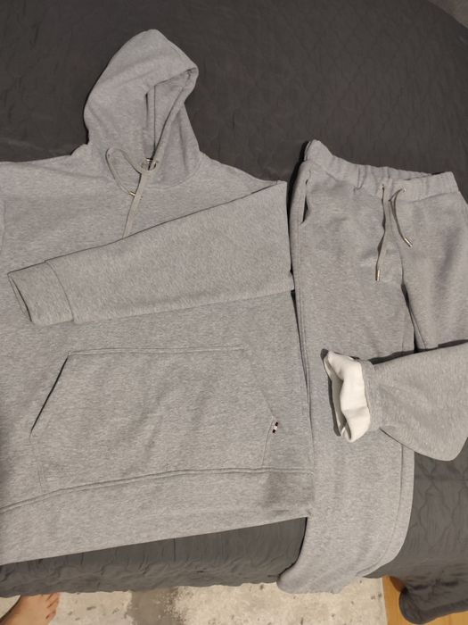 Спортивные костюмы