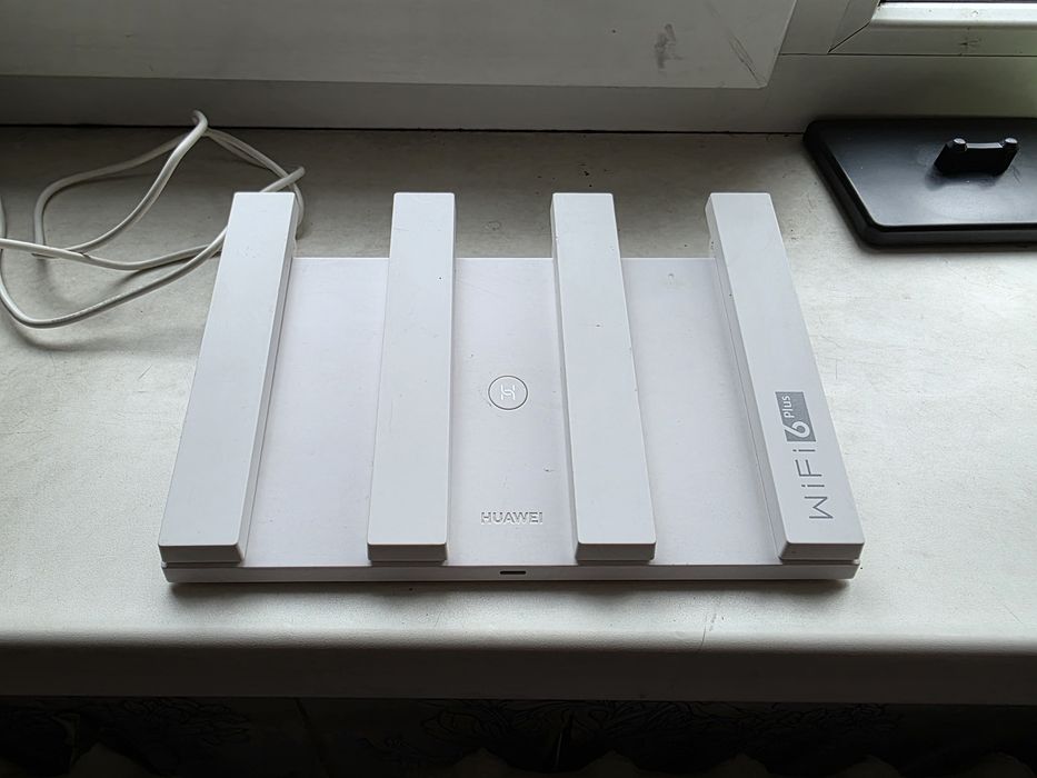 Продам роутер Huawei WIFI 6