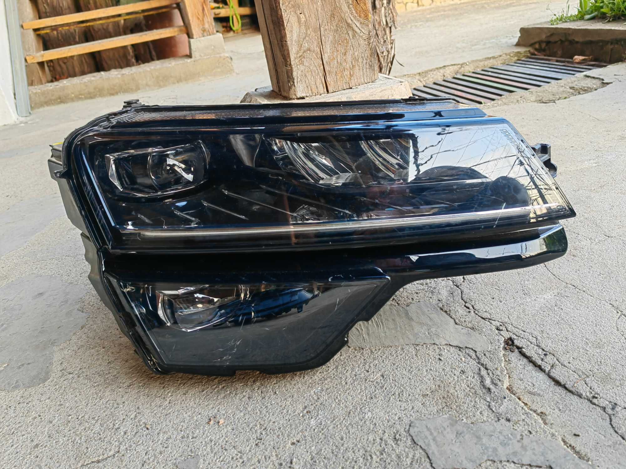 Фар Skoda Karoq FULL LED десен/ Фар Шкода Карок Оригинален