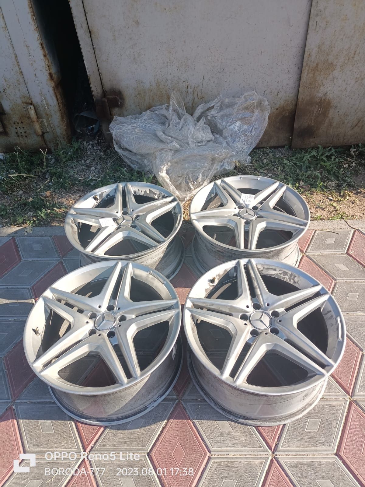 Продам диск на МЕРСЕДЕС