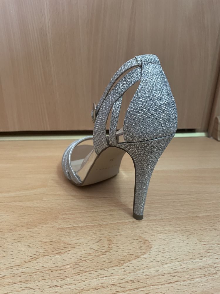 Sandale elegante argintii mar36