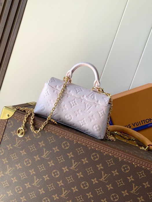 Geanta Louis Vuitton Madeleine Nano