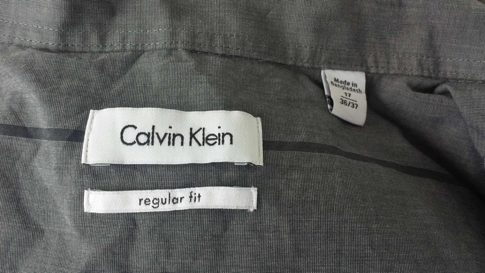 Оригинална памучна риза Calvin Klein Regular Fit (размер 17)
