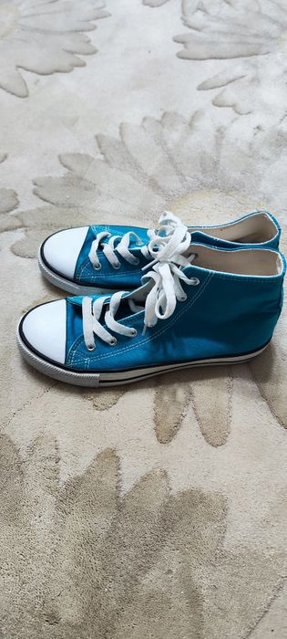 Vând tenisi unisex tip Converse Nr.39