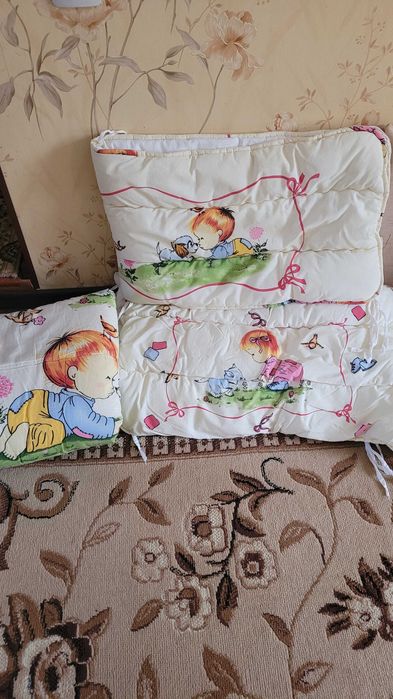 Бортики в манеж (кроватку)