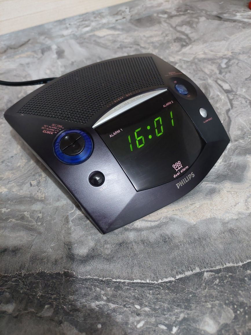 Vind Ceas cu Radio Philips de Masa