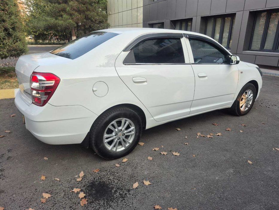 Продам Cobalt автомат 2022. Чистая.