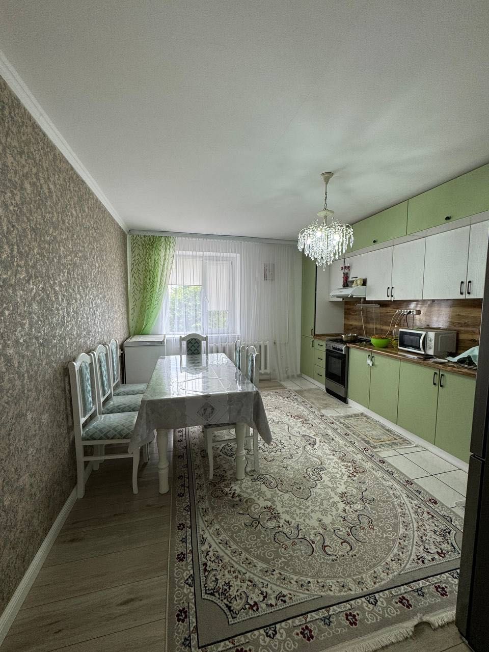 Продам 3-х комн.квартиру по пр.А.Молдагуловой 11 (ост. 5мкр)