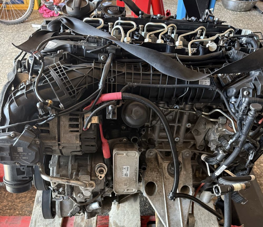 Motor n57d30b 313 cai complet