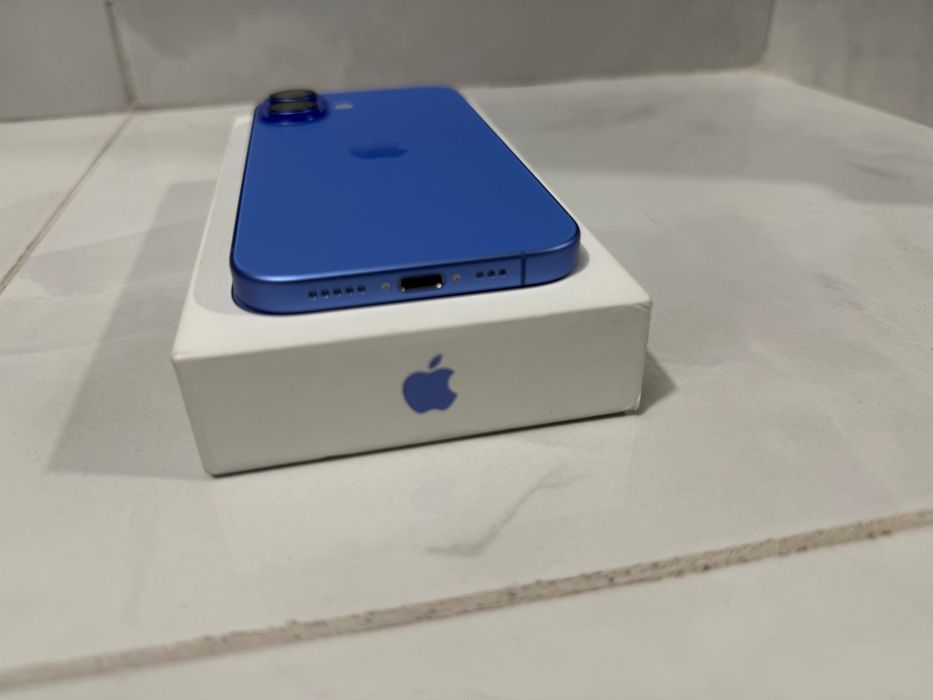 Ipbone 16/ Blue marine/ 128GB / Nou