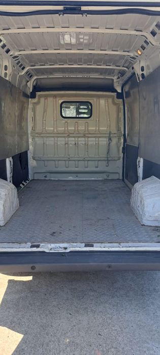 Transport marfa mobila electrocasnice duba 3,5 t