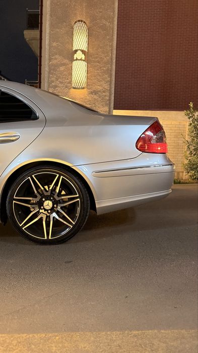 Продаю Mercedes Benz w211 e200k