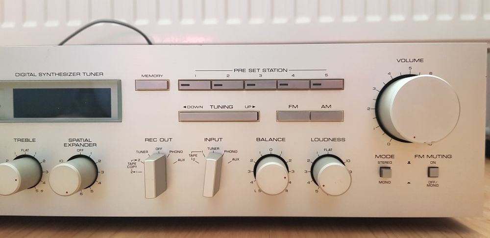 Amplificator Yamaha R-700. Vintage, (statie amplificare)