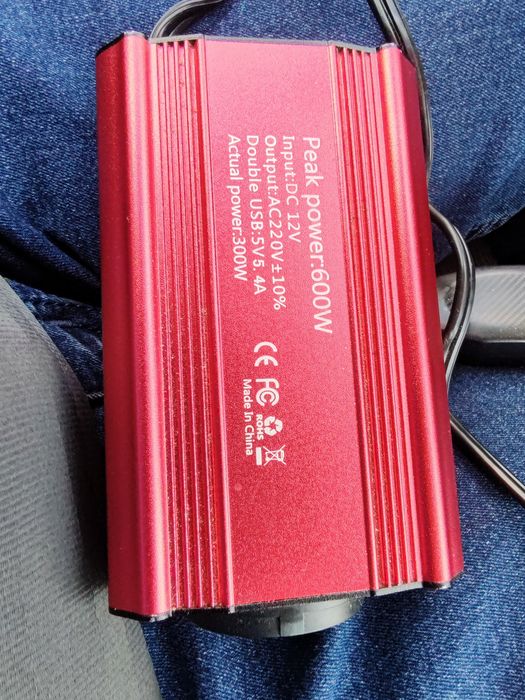 Invertor 12v la 220v