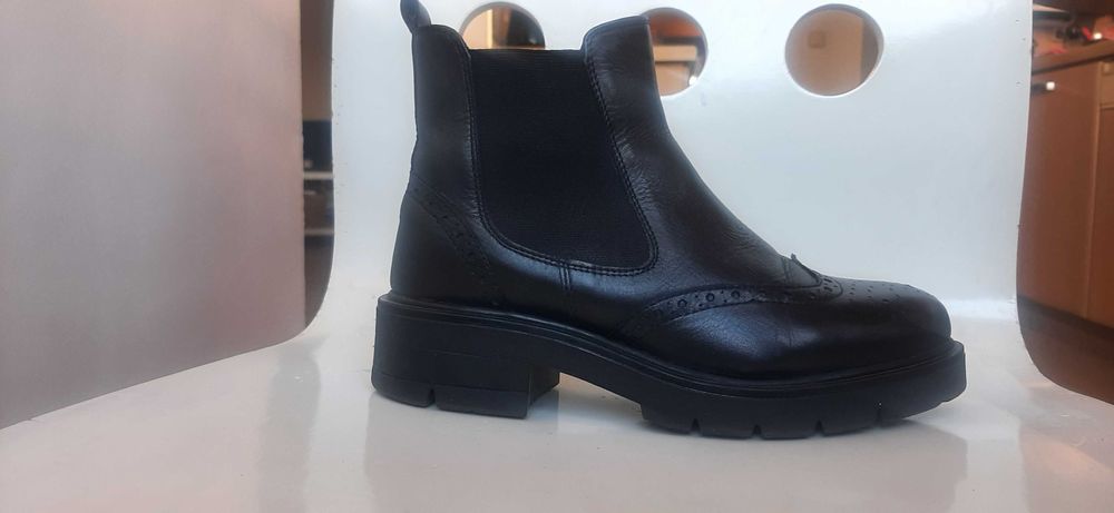 Кожени дамски боти