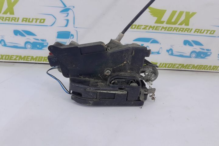 Broasca usa stanga fata a6397202035 Mercedes-Benz Viano W639 seria