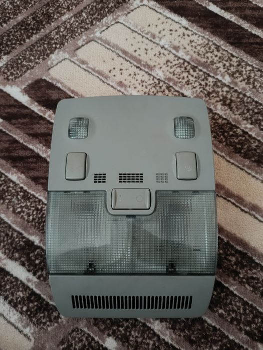 Волан и плафон за ауди