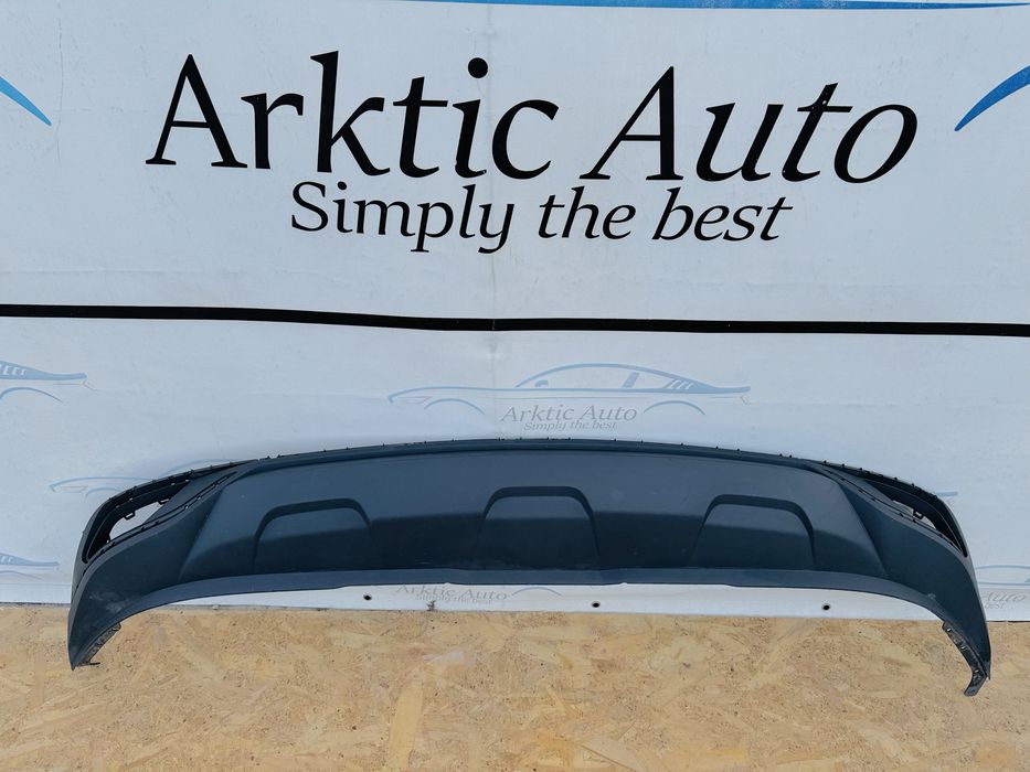 Spoiler inferior bara spate Audi Q8 S Line cod 4M8807521