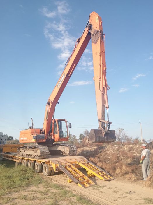 Экскаватор Срочно сотилади Doosan 225, 16 метрлик