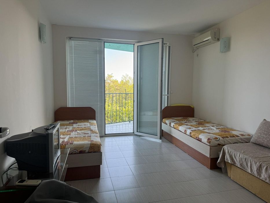 Продава се Тристаен апартамент в Бургас, Долно Езерово - 77 кв.м за 1212 €/кв.м - Снимка #6