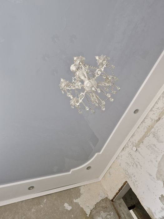 Продается люстра,в связи выездом.