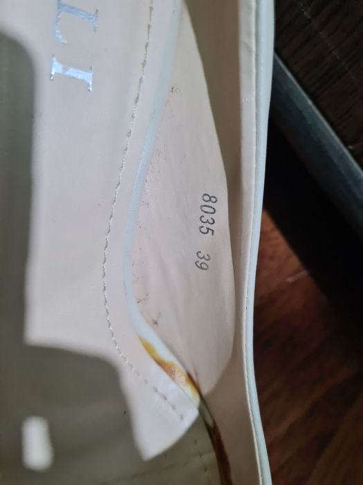Pantofi cu toc 38