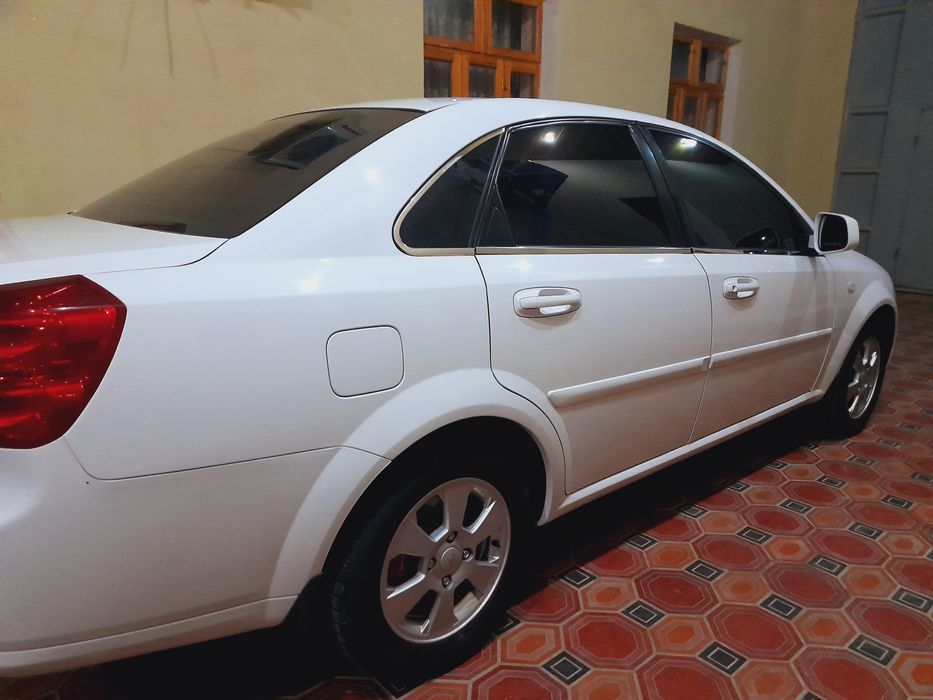 Chevrolet jentra 2 pozitsiya