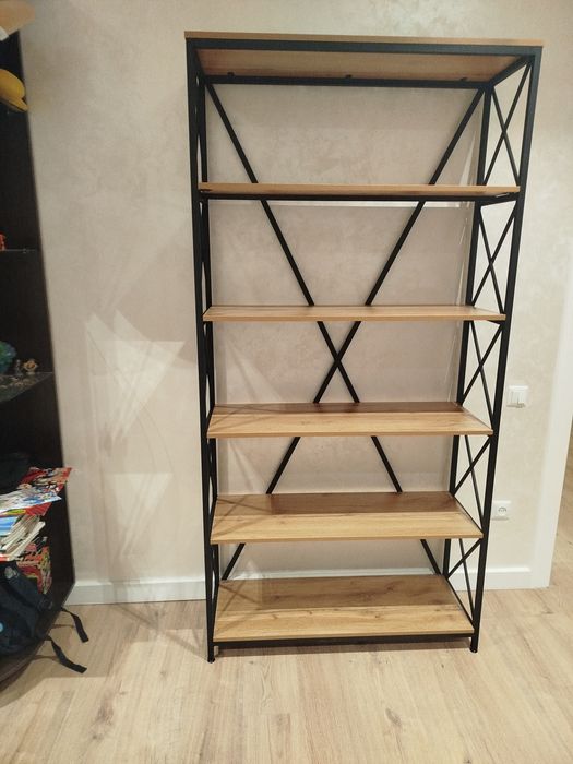 Gardirobniy. Stili loft