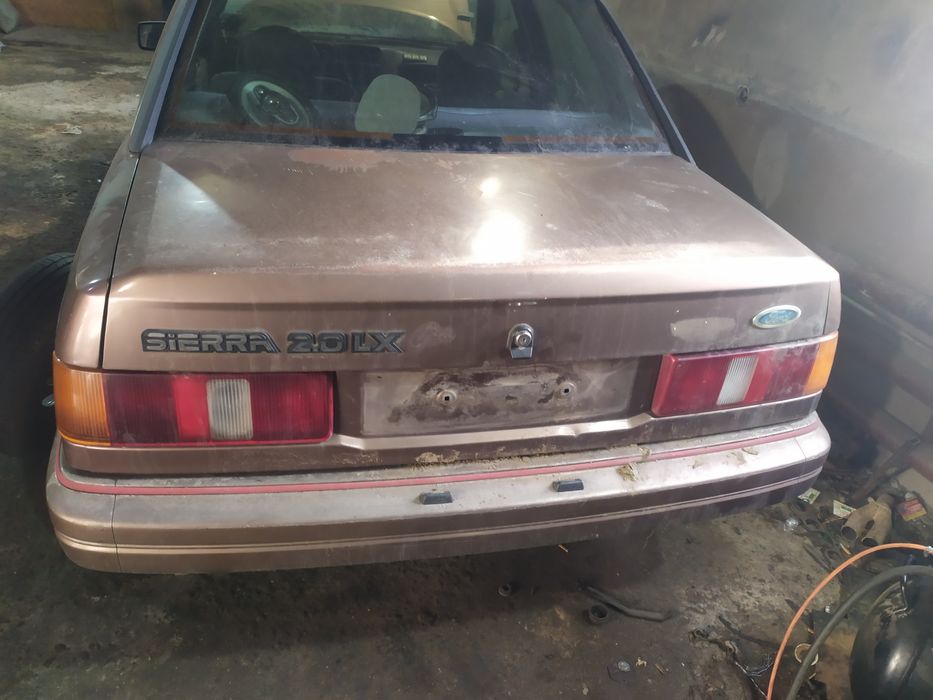 Форд сиерра две штуки