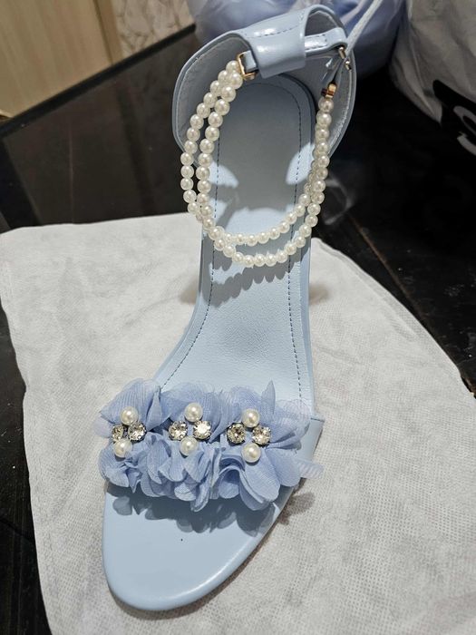 Рокля, чанта, обувки