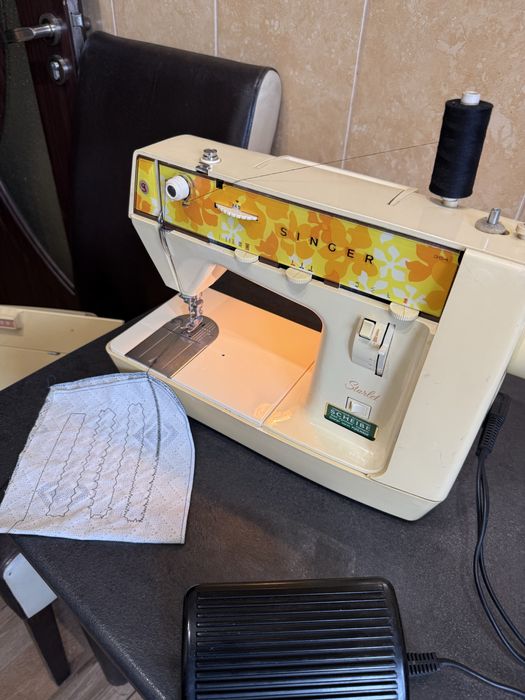 Masina de cusut festonat si butoniere singer Starlet (Getmania)