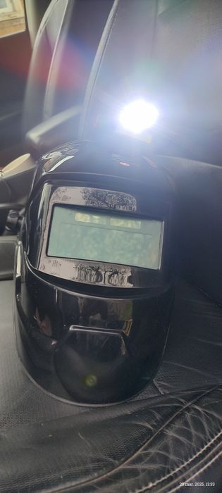 Vând mască de sudură automată cu cristale lichide și lampă cu leduri