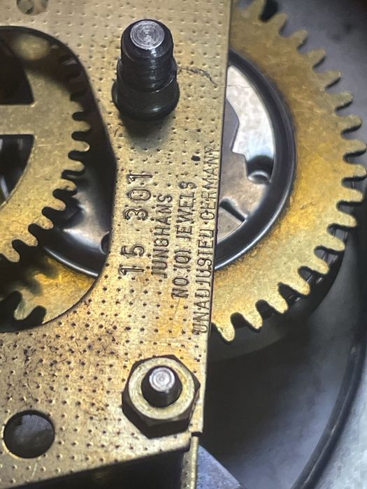 Ceas de masa Junghans