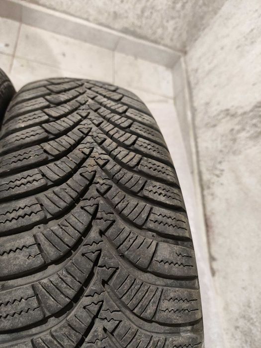 Зимни гуми за SMART HANKOOK WINTER I'CEPT RS2 155/60/15 и 175/55/15