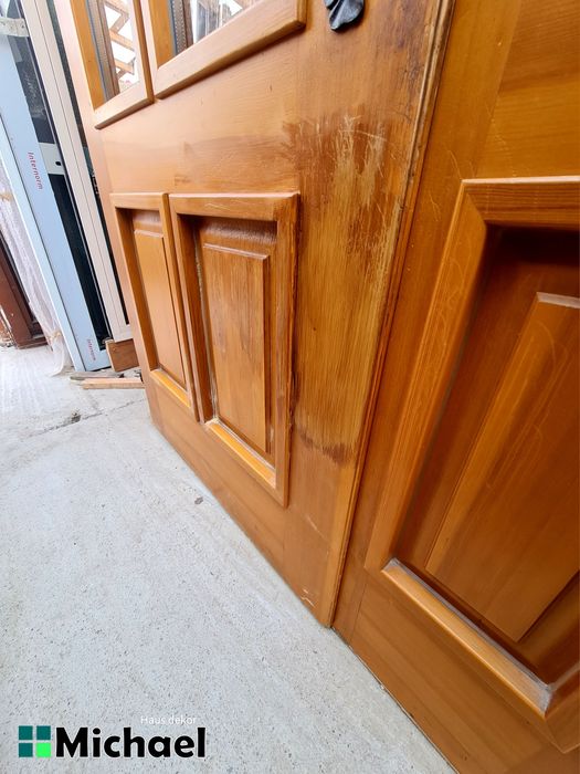 Usa de intrare lemn masiv,Austria(XX 7422)