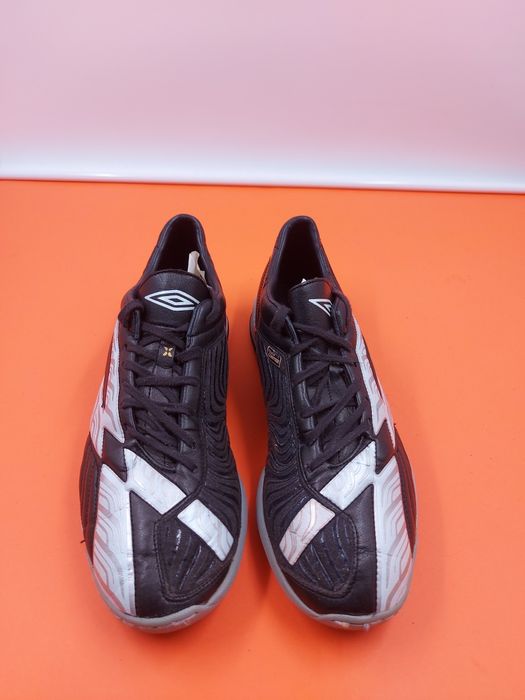 Umbro  номер 46 Оригинални футболни обувки