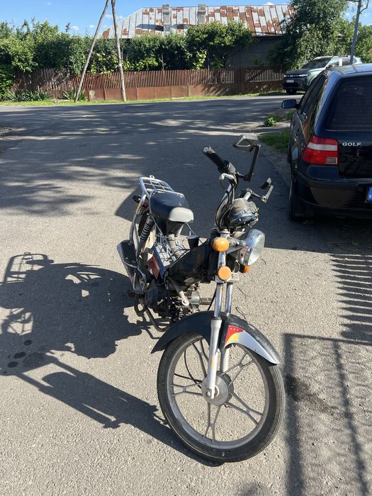 Vand/schimb moped first bike activ
