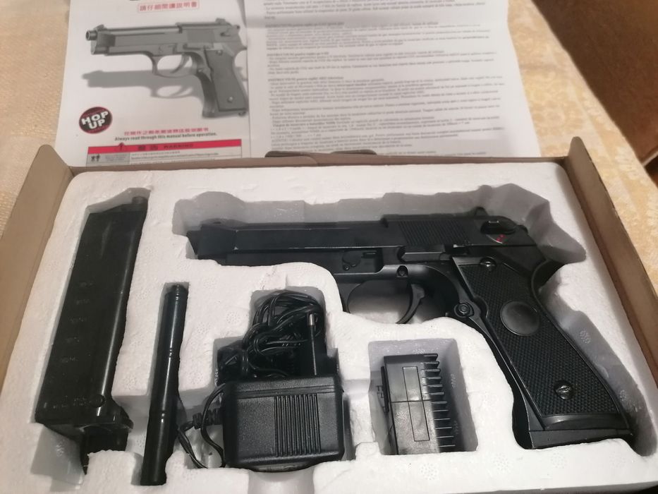 Pistol electric airsoft Cyma